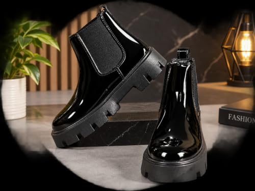 Generic black boots – image 4