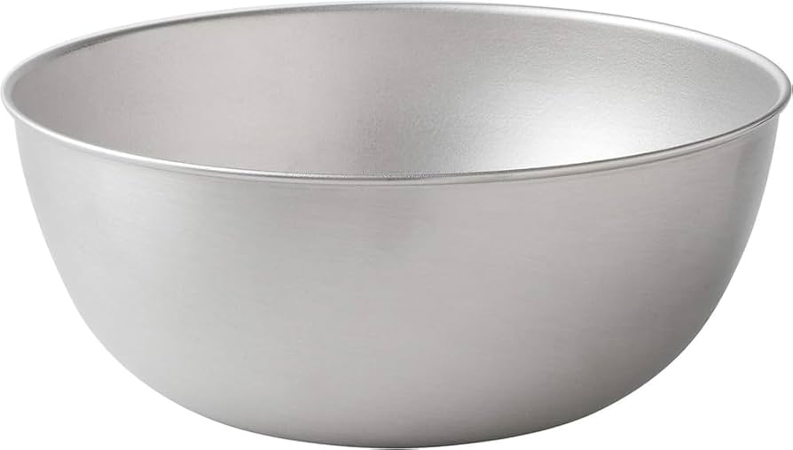 ネズミの装飾付き金属製ボウル ネズミの装飾付き金属製ボウル