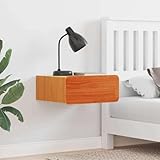 Table d'appoint, construction en pin massif : chaque élément de cette table de chevet, de son cadre à la surface, est fabriqué en pin massif