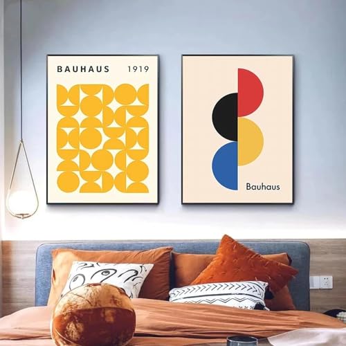 Toile tableau peinture Bauhaus pour réveiller un mur blanc salon intérieur