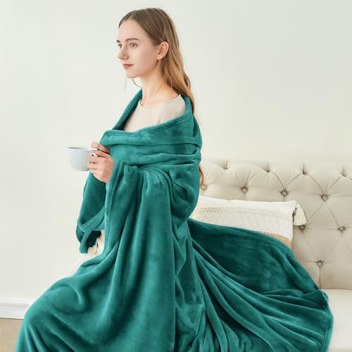 Image of BEDELITE Fleece Blanket Emerald Green Throw Blankets for Couch & Bed, Luxury Plush Cozy Fuzzy Blanket 50x60 inches, Super Soft Warm Lightweight Throw Blanket for Travel Camping