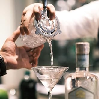 5-Piece Cocktail Shaker Set Shaker Strainer Jigger T-Mixing Spoon Muddler Bartender Kit Stainless Steel Bar Set Housewarming Gift