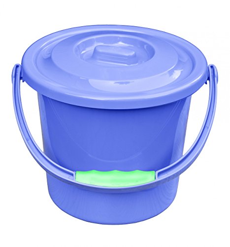 Seau de toilette YACHTICON 5 l résoud le manque de WC en bateau et van
