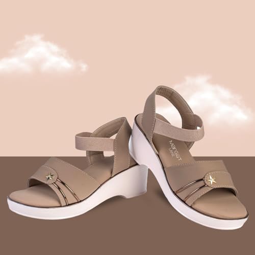 Image of Margot Lane Women Wedges Sandal
