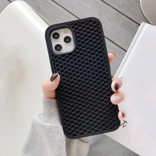 Coque iPhone 13 noire en silicone souple au design semelle Vans