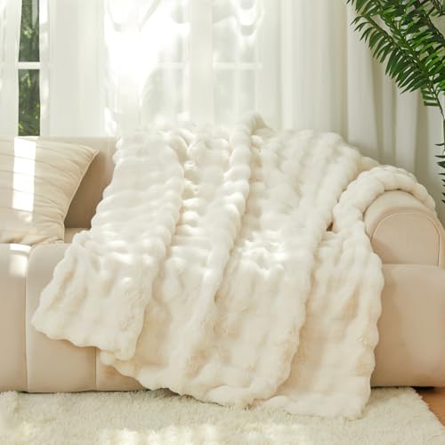 The Malibu Blanket - LuxeComfort Faux Fur Bubble Blanket 50"x60" Lighthouse Cream - Luxuriously Soft, Elegant, Reversible Design, Home Décor, Picnics, and Travel (Lighthouse Cream, Throw 50x60)
