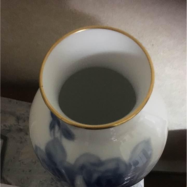 皇室御用達、大倉陶園の壺 皇室御用達、大倉陶園の壺 皇室御用達、