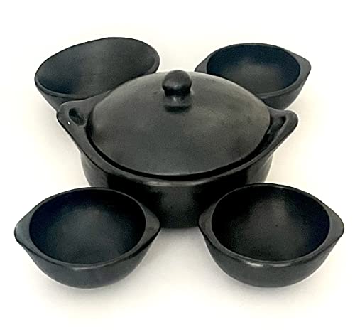 Chamba Clay Pot for Cooking with Lid (2.5L) + 4 Black Clay Mugs &ndash; Handmade Colombian Earthenware &ndash; Organic Non-Toxic Clay Bean & Soup Pot Set &ndash; Traditional Clay Cookware for Healthy Authentic Flavors