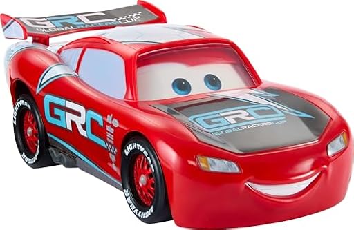 Mattel Disney Pixar Cars Global Racers Cup Rayo McQueen Derrapa y Corre, Coche de juguete con expresión competitiva en los ojos y 4 conos de papel, regalo +4 años, HXJ34 | Ya disponible en tu tienda friki favorita! En mundofriki.es!