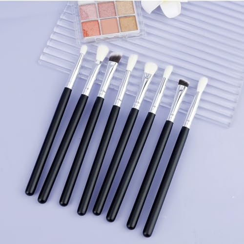 Set de 8 brochas de maquillaje esenciales para ojos y cejas con acabado natural 5