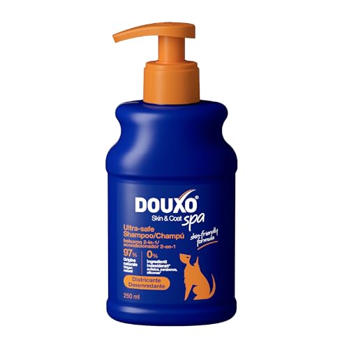 DOUXO® Skin & Coat SPA - champô condicionador 2 em 1 ultramacio para cães, 250 ml, limpa e hidrata profundamente a pele, deixa o cabelo macio, sedoso e desembaraçado, fórmula respeitosa com a pele