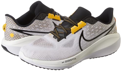 Image of Men's Nike Vomero 17 in Black /Volt-LT Smoke Grey-White