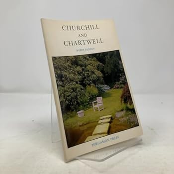 Paperback Churchill and Chartwell: National Trust Guide Book