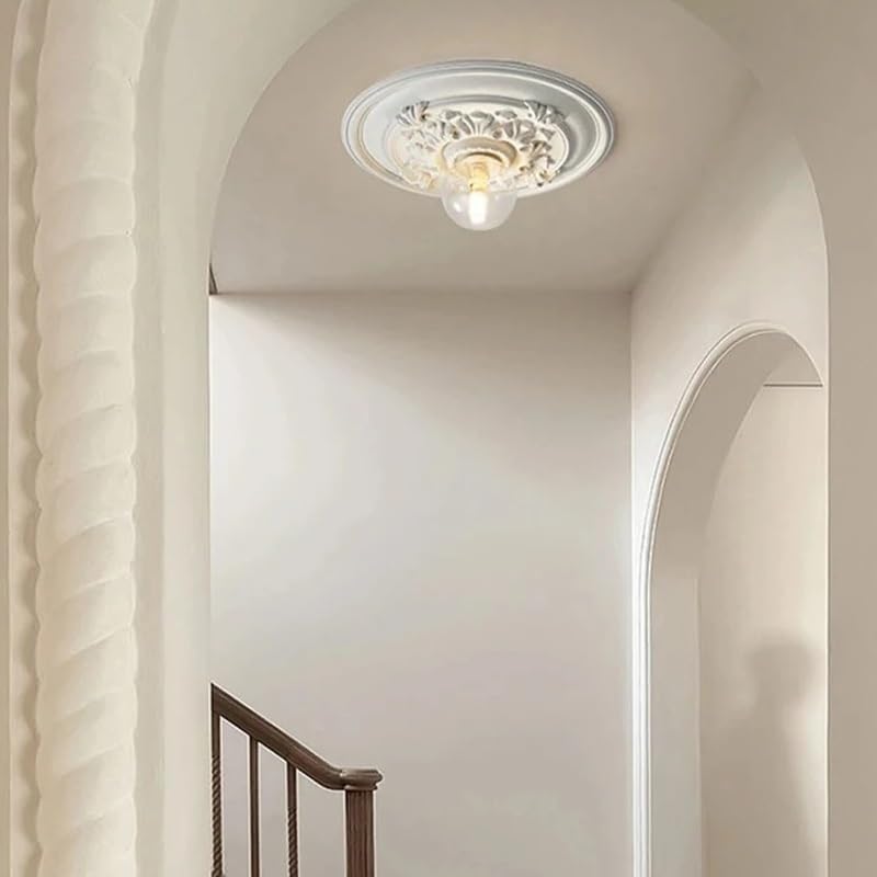 Plafonnier français en V au design sculpté d'origine de prestige pour entrée