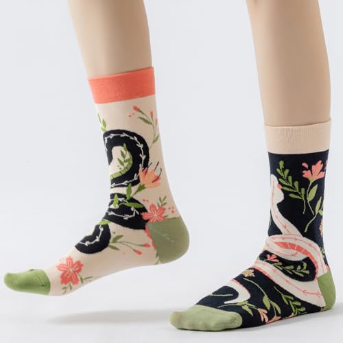 Image of 2 Pairs Cartoon Animal Crew Socks Fun Cotton Mid Calf Socks for Women