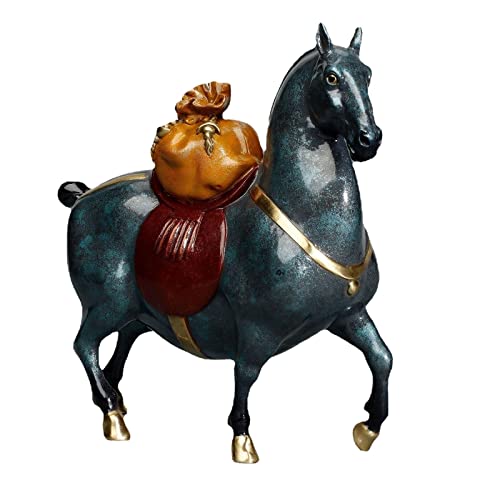 Sculpture cheval en cuivre pour rompre la monotonie d'une entrée sans relief