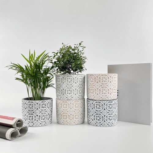 Jardinière avec trou de drainage et motif relief blanc sur fond vert pour plantes de balcon