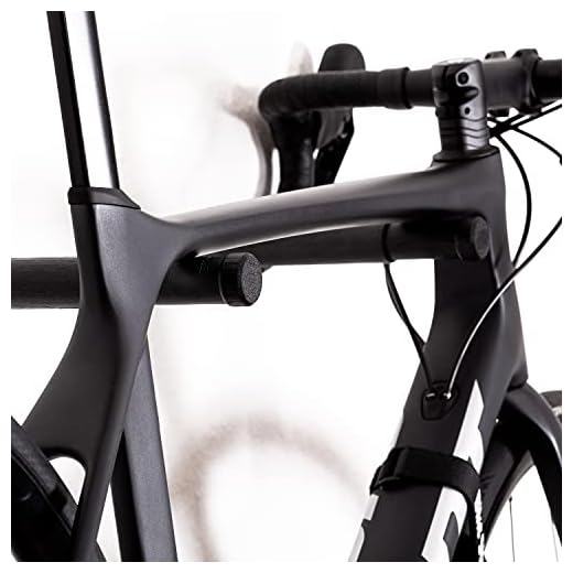 Soporte de pared para bicicleta: el soporte para bicicleta de madera de roble y piel se ha fabricado a mano de alta calidad – es un óptimo almacenamiento de bicicletas en casa en la