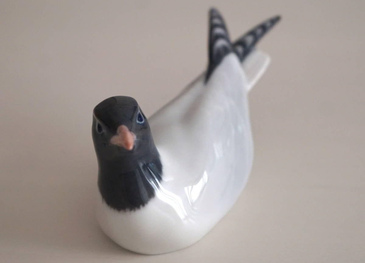 ロイヤルコペンハーゲン　白鳥の置物 Amazon.co.jp: ロイヤルコペンハーゲン 鳥 フィギュリン 陶器