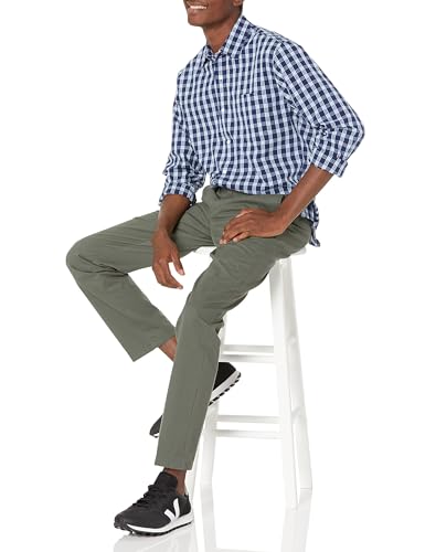 Image of Amazon Essentials Men's Regular-Fit Long-Sleeve Casual Poplin Shirt, Button Front, Business Casual, Collared