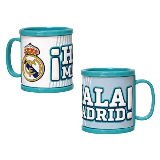 REAL MADRID CF - Taza Rubber 3D, de Plástico y Multicolor, en Caja, Producto Oficial (CyP Brands)