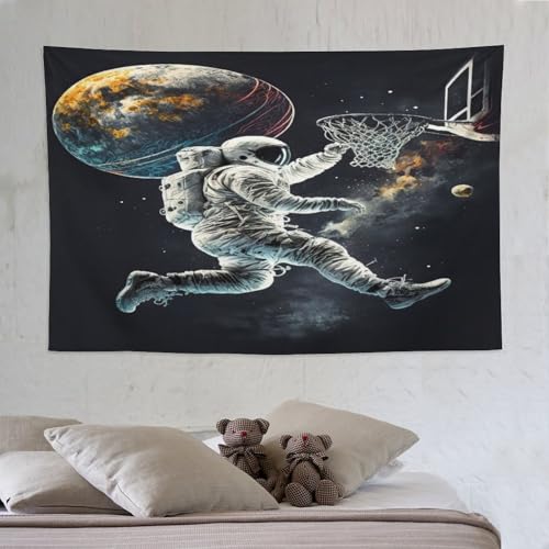 Tapisserie astronaute basketball PAZZK pour habiller un grand mur blanc de salon de 150x230
