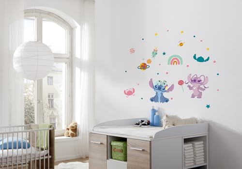 Komar Graz Design - Adhesivo decorativo para pared, diseño de Stitch World, tamaño 50 x 70 cm, multicolor