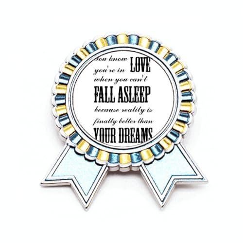 Broche citation d'amour en métal pour sublimer vos vestes d'automne