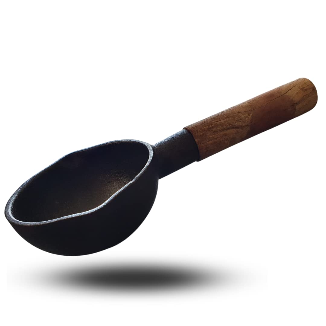 Nutrion Cast Iron Tadka Pan for Frying Dal/Spices with Wooden Handle