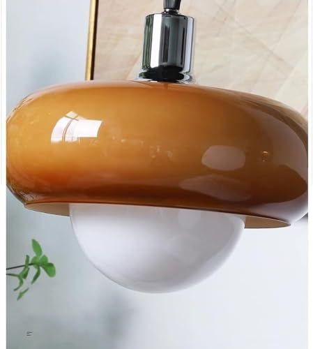 Lámpara de araña para techos bajos con globo naranja que elimina reflejos molestos en el salón 7