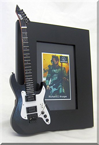 RICHARD Z. KRUSPE W~[z[y[W ~j`AM^[z RAMMSTEIN 2