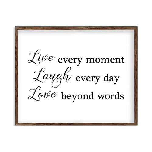 Décoration murale bois Live Laugh Love pour un salon chaleureux et cocooning