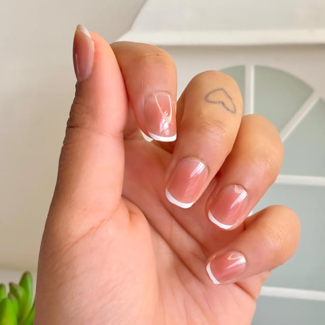 Image of 24 Pcs Reusable Artificial Nails Fake Nails with Glue and Kit|Paris classic Polished Gloss Press On Nails | ABS Material UV Protected Long Lasting Finish | Reusable Customizable Nail Kit |Short Rounded Nails