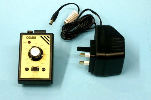 Gaugemaster- Single Track Controller with Plug in Transformer Controlador de una Sola Pista con Transformador de Enchufe (GMC-Combi) Cover