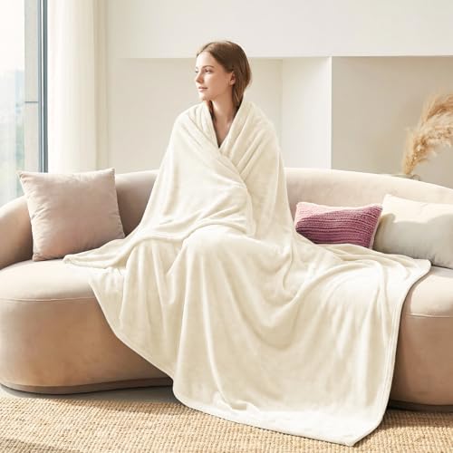 CozyLux Kuscheldecke Flauschig Decke Klein - Flanell Sofa Decke 130 x 150, Weiche Fleecedecke für Couch, Warme Wohndecke für 4 Jahreszeiten, Leicht Sofa Überwurf, Blanket 130x150 cm, Creme