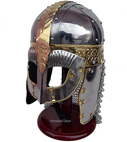 Casque médiéval viking avec chaîne - Casque de croisière - Casque de guerrier avec support en bois - Cadeau d'Halloween ou de Noël Cover