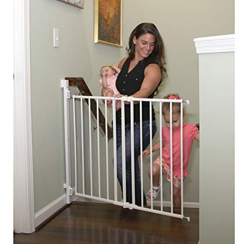 Qdos Extending SafeGate Baby Gate - Meets Tougher European Standards - Angle Mount