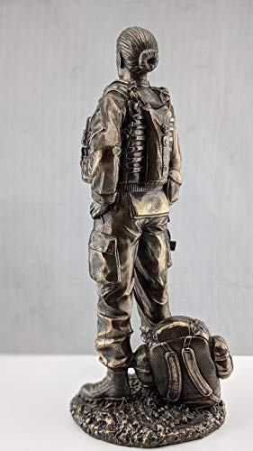 Estatua de soldado femenino de bronce y resina 11.62 in miniatura 3