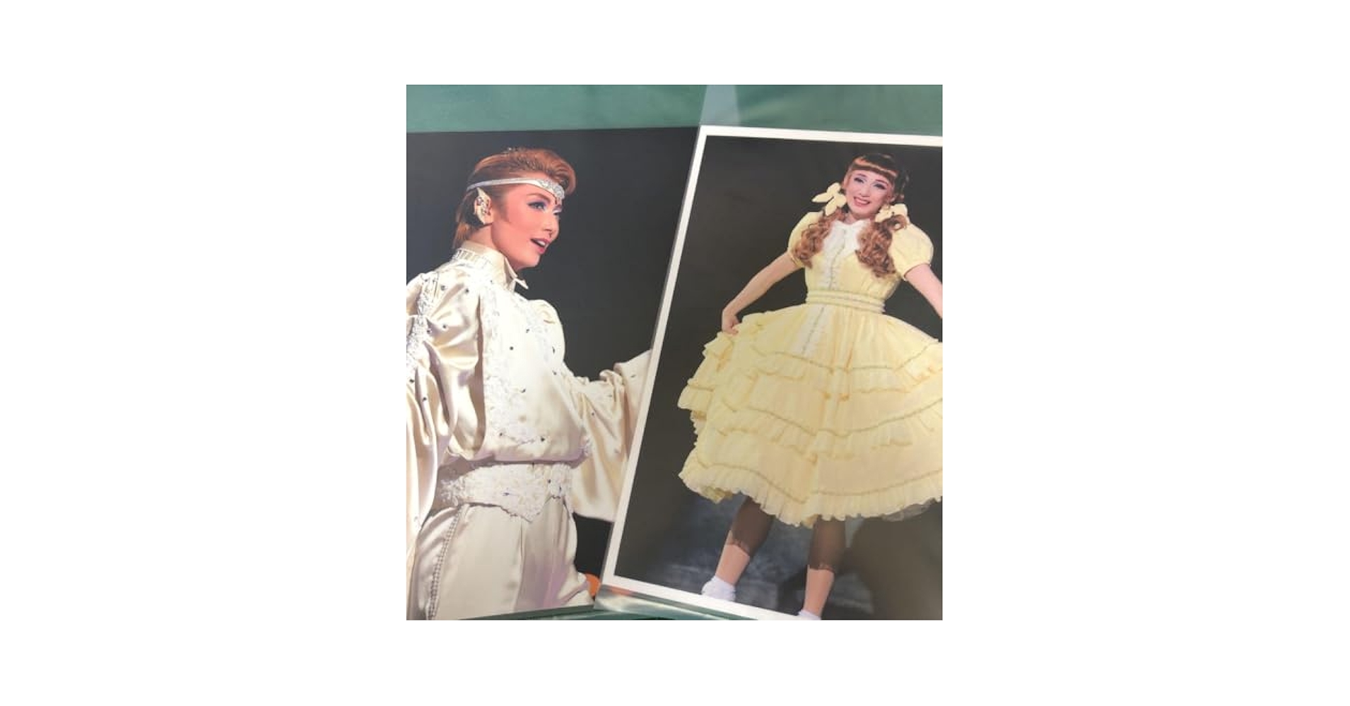 宝塚歌劇 フォーム 14冊セット 宝塚GRAPH」ポートセット2024／芹香斗亜: ポストカード