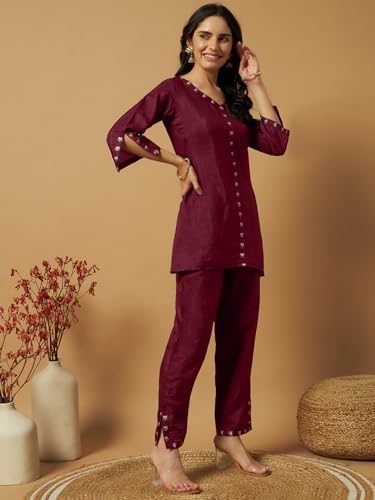 Image of Women Printed 2-Piece Silkblend Kurta & Pants Set