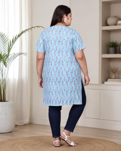 Image of In Love Women's All-Over Printed Cotton Plus Size Longline T-Shirt with Pockets