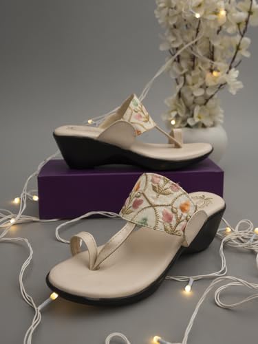 Girls-r-2 Wedge Sandal2