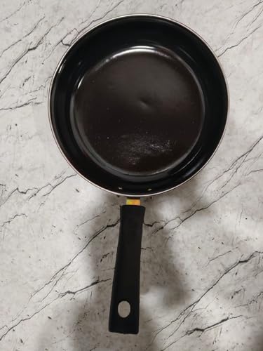 Image of Non-Stick Frying Pan with Handle, Black Interior, Silver Exterior, Kitchen Cookware