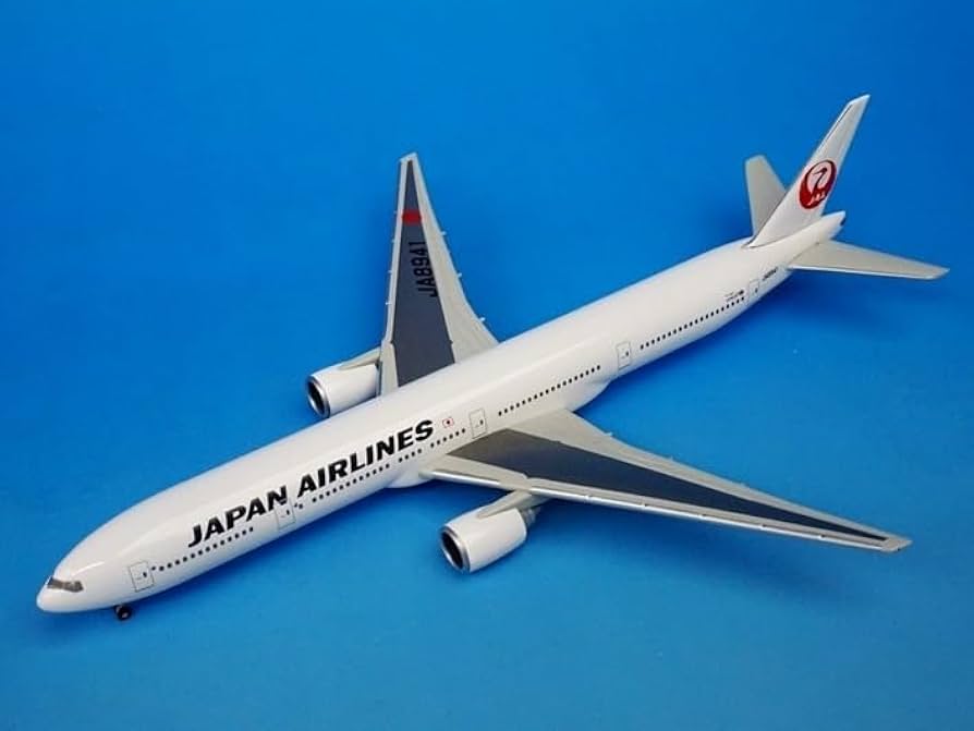 Amazon.co.jp: JALUX ホーガン 1/400 ボーイング 777-300 JAL