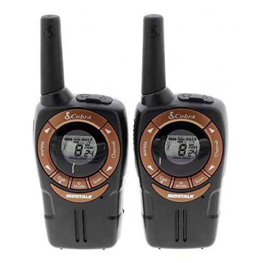 Cobra SM662 C Walkie Talkie med VOX, samtalsvarning, 8 km räckvidd och över 968 kanalkombinationer, energisparfunktion och inkluderar uppladdningsbara batterier (2-pack) – svart