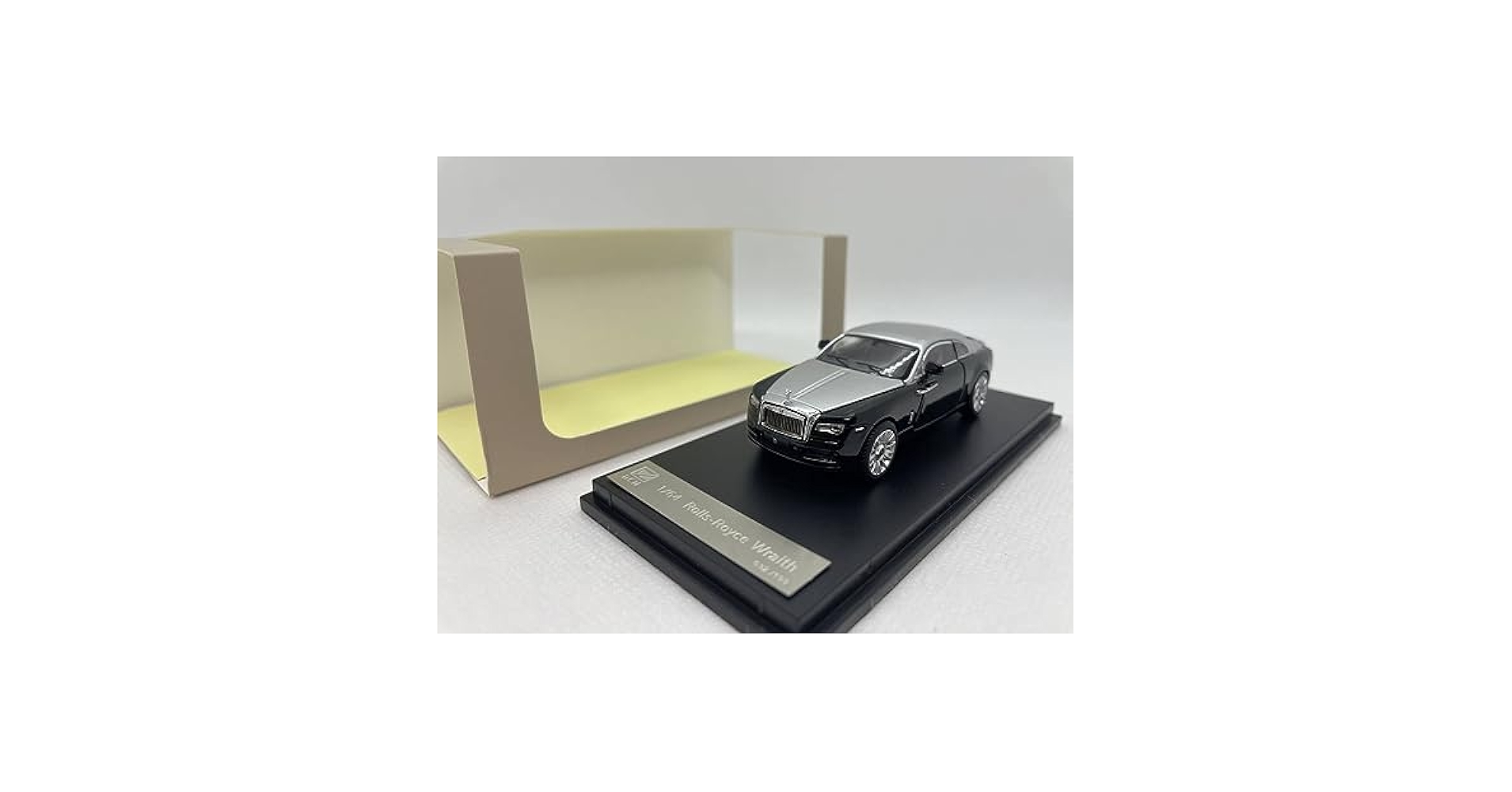 激レア　1/64 Rolls Royce Wraith　シリアルナンバー入り sddefault.jpg