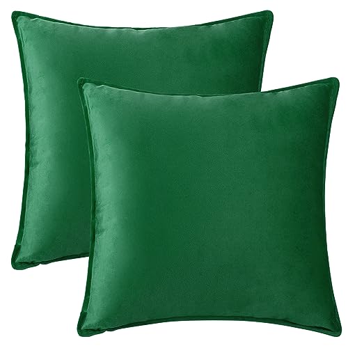 Uxcell Pack of 2 Decorative Velvet Cushion Covers Home Decor Solid Pillow Cover for Couch Sofa Living Room Green 45 x 45 CM
