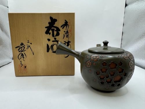 常滑焼・透かし彫を得意とした急須作家二代舜園 常滑焼・透かし彫を得意とした急須作家二代舜園