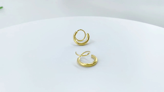 Produktbild von 9 Karat Gold Schlaffer-Ohrringe (Creolen) - 10, 12, 14, 18 Mm, Mit Diamantschliff, Verpackt, Aus Italien