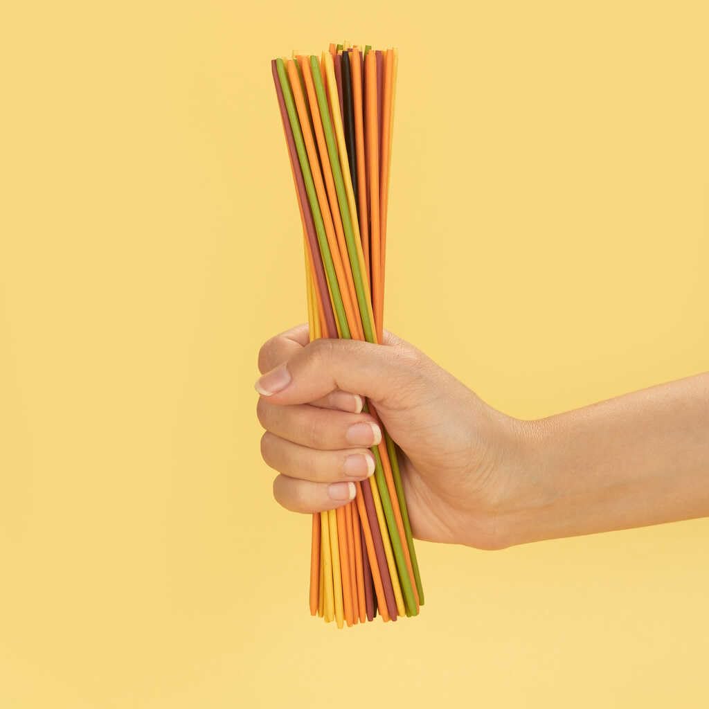 Balvi Jeu société Mikadetti Jeu d'adresse Mikado Version Spaghetti Bambou